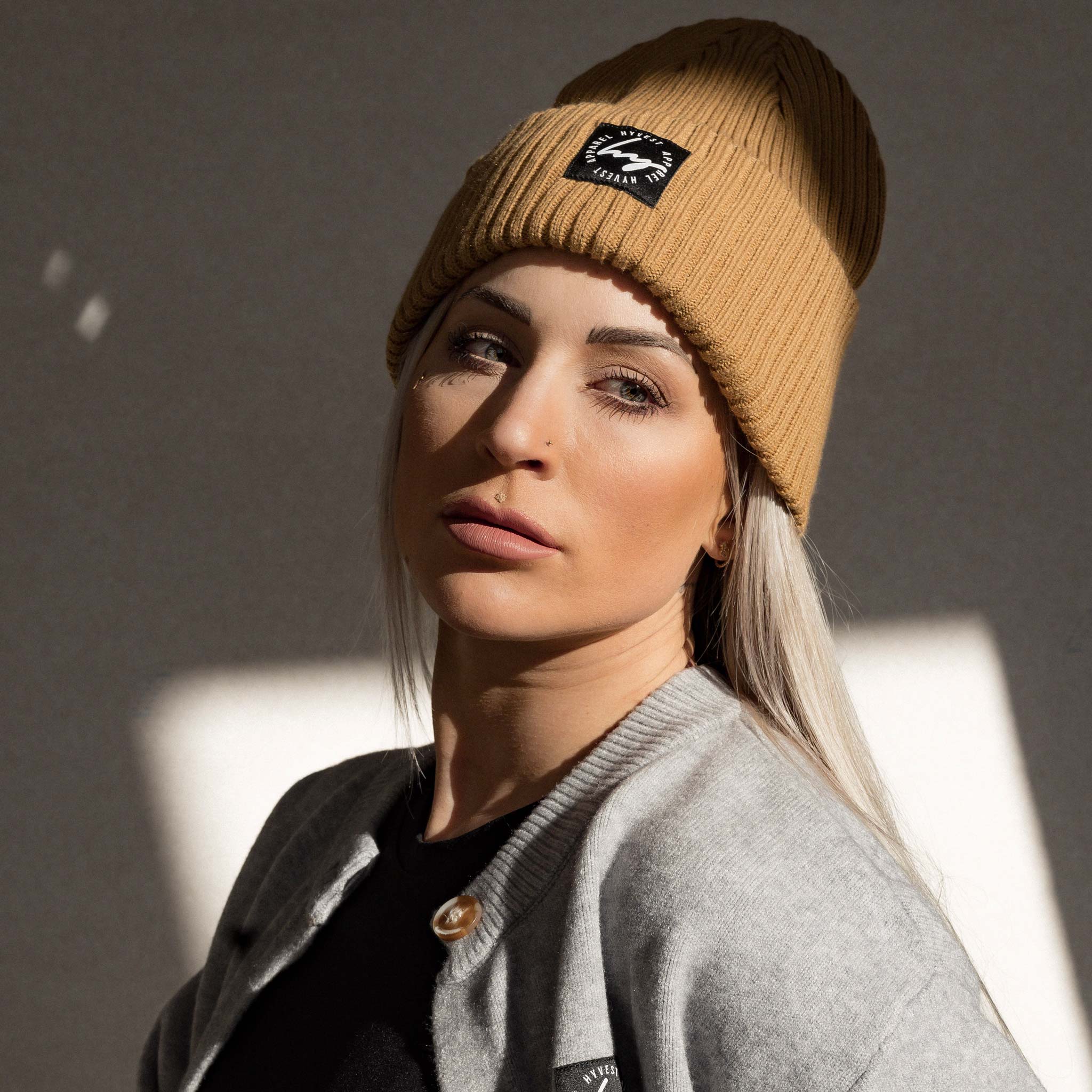 HYVEST coole braune Beanie für Damen