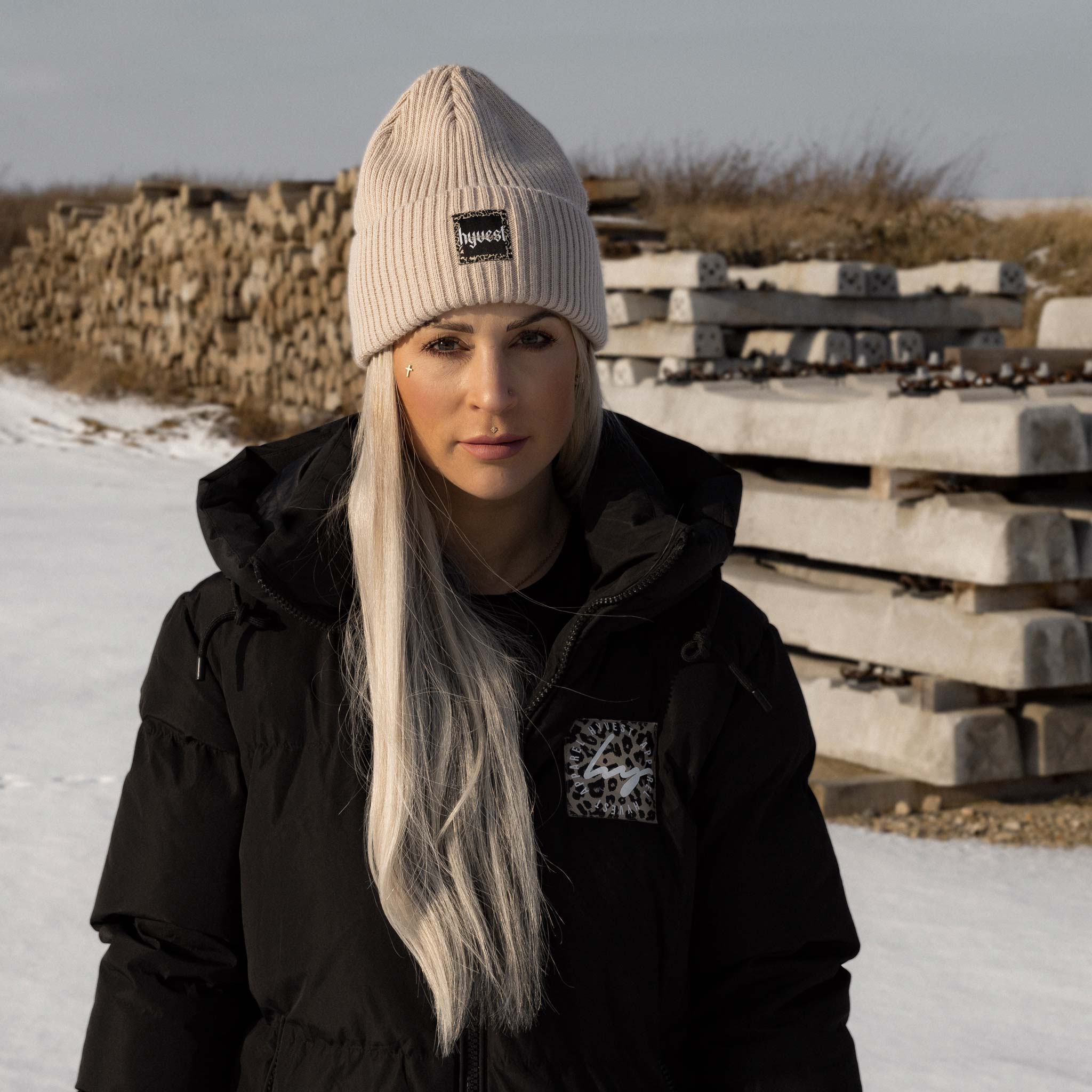 HYVEST warme Winterjacke für Frauen mit Beanie