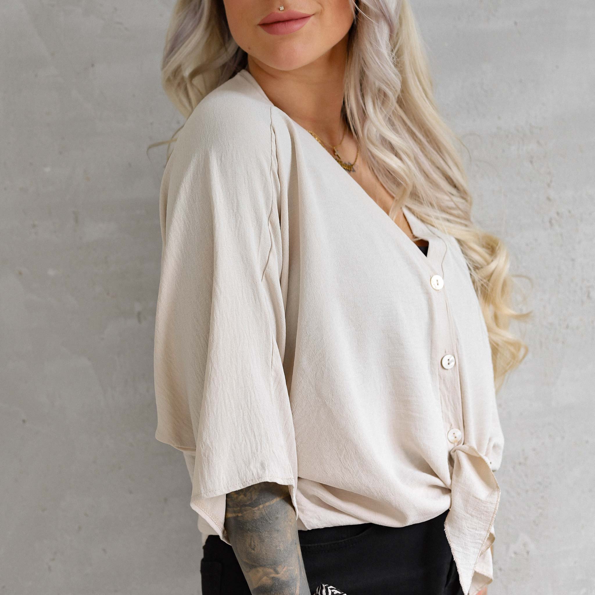 Bluse kurz zum Knoten