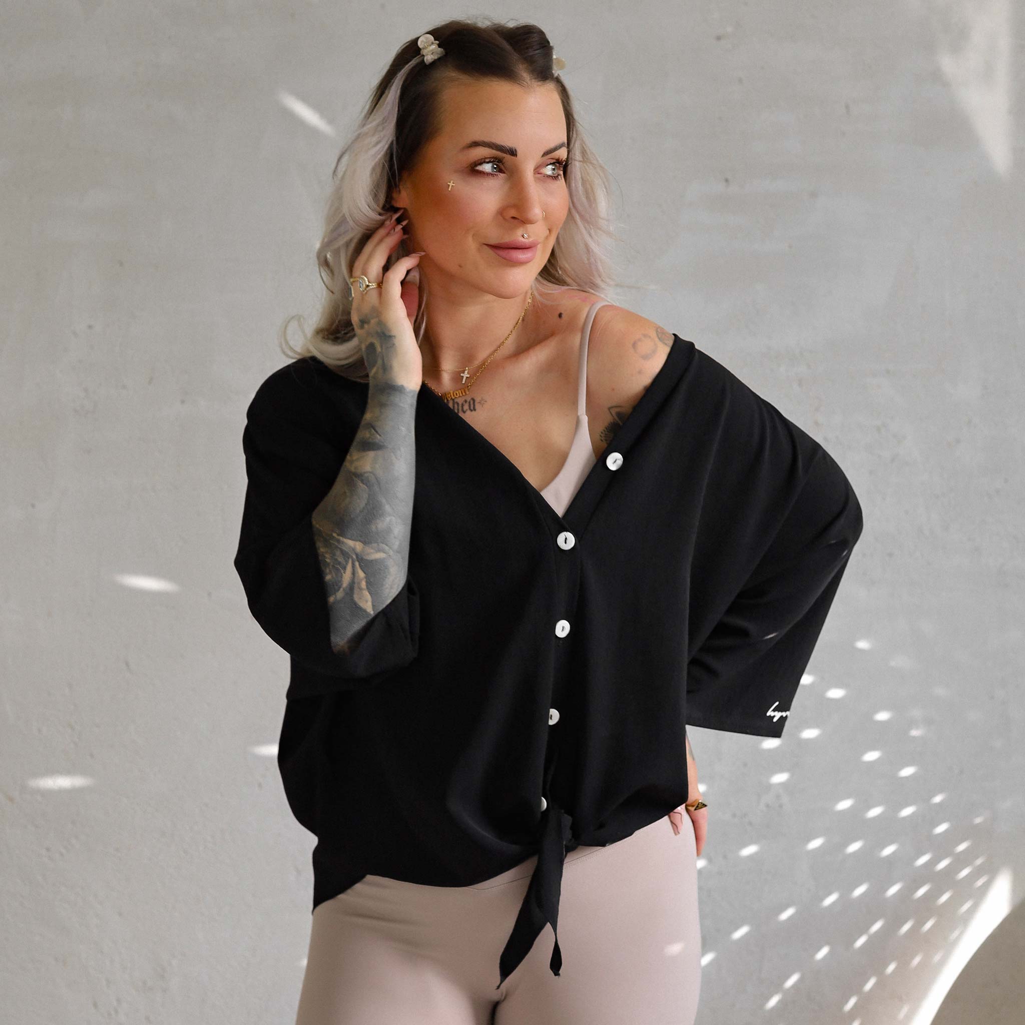 Bluse kurz zum Knoten