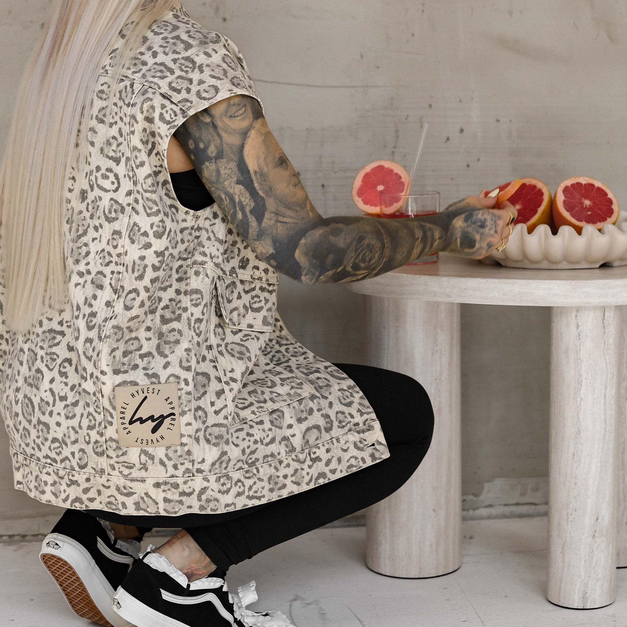 HYVEST Jeansweste Leo Oversize im sportlichen Frauen Outfit mit Leggings Shape Effekt Schwarz