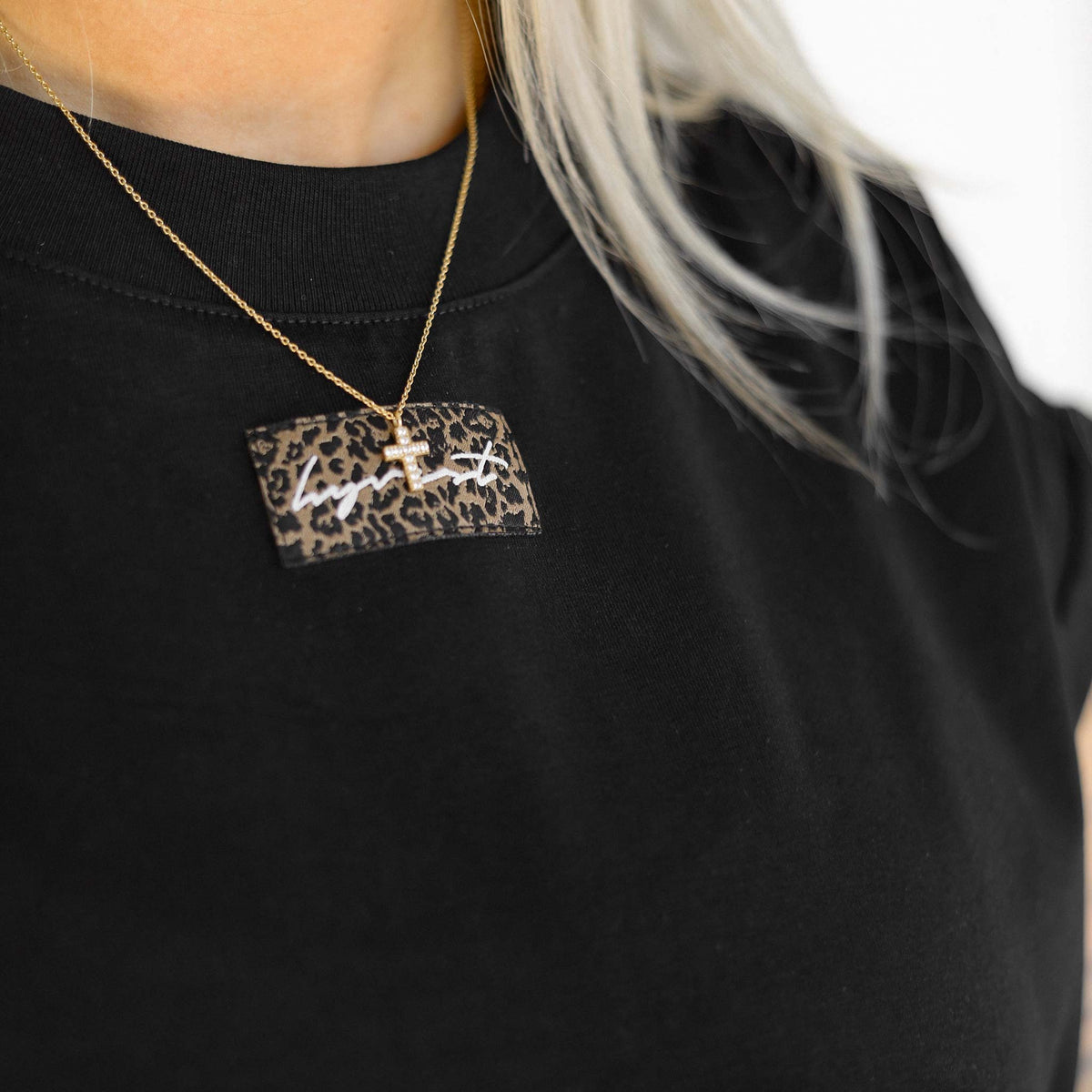 Kleid mit Beinschlitzen