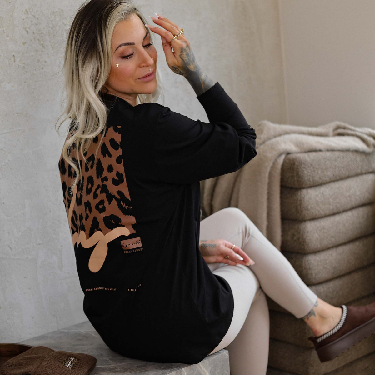 Longsleeve Backprint Leo