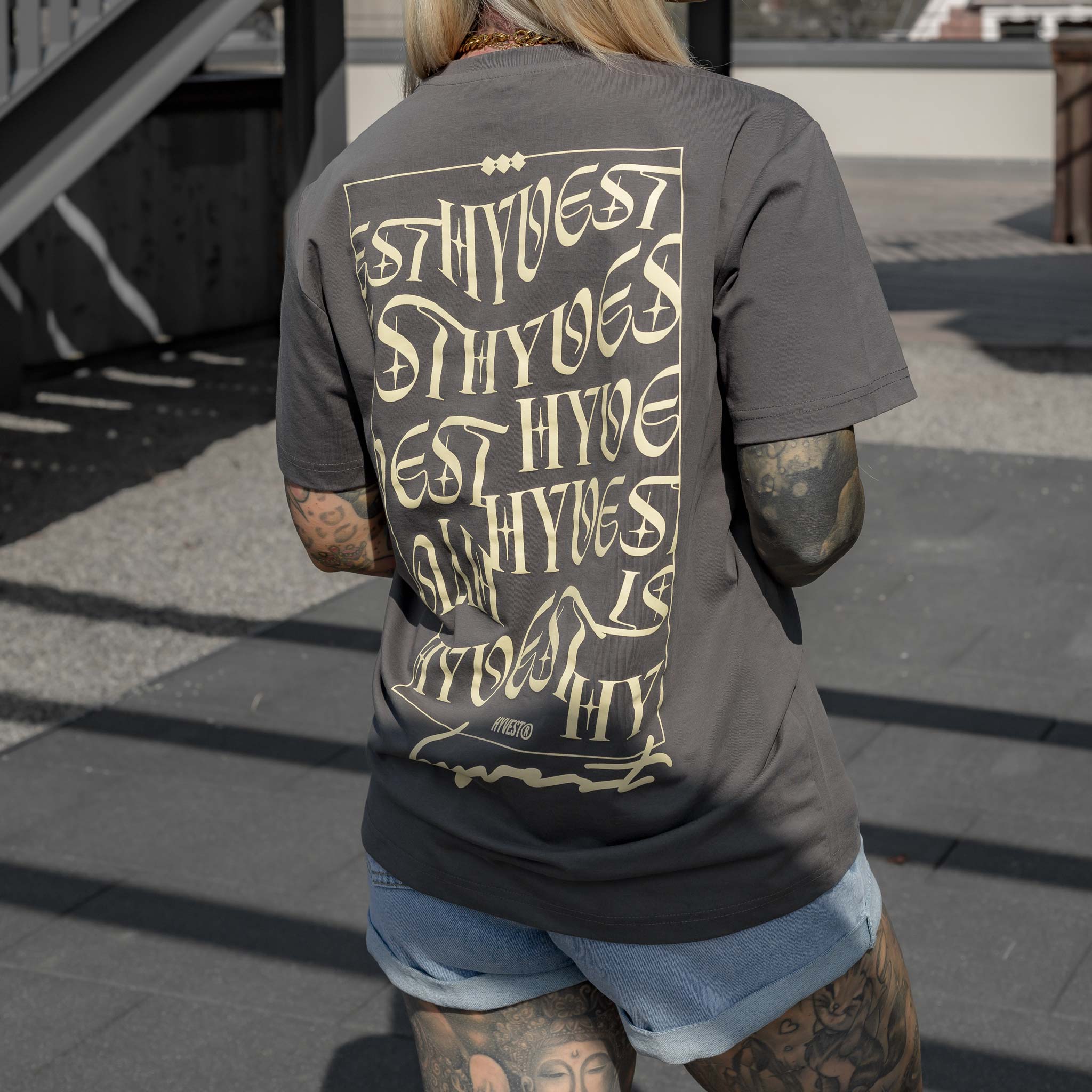 HYVEST T-Shirt gerade geschnitten mit Print Oversize mit Jeansshorts