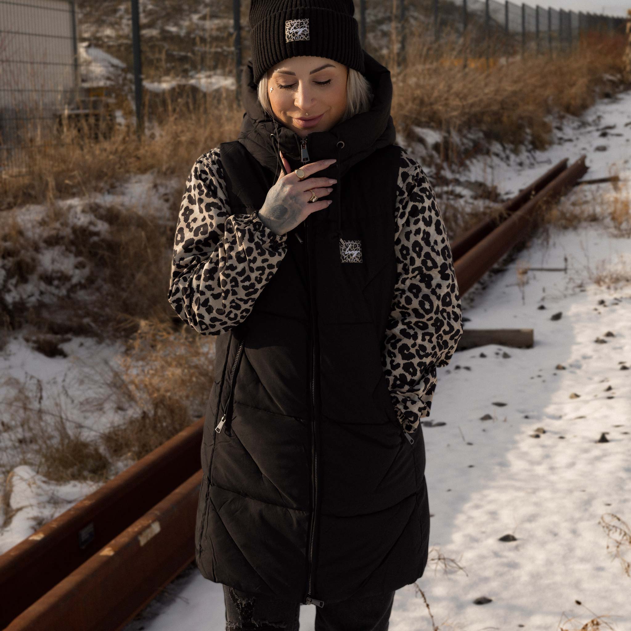 HYVEST Weste wattiert mittellang mit warmen Futter in Schwarz und Regenparka Beige im Layering Look