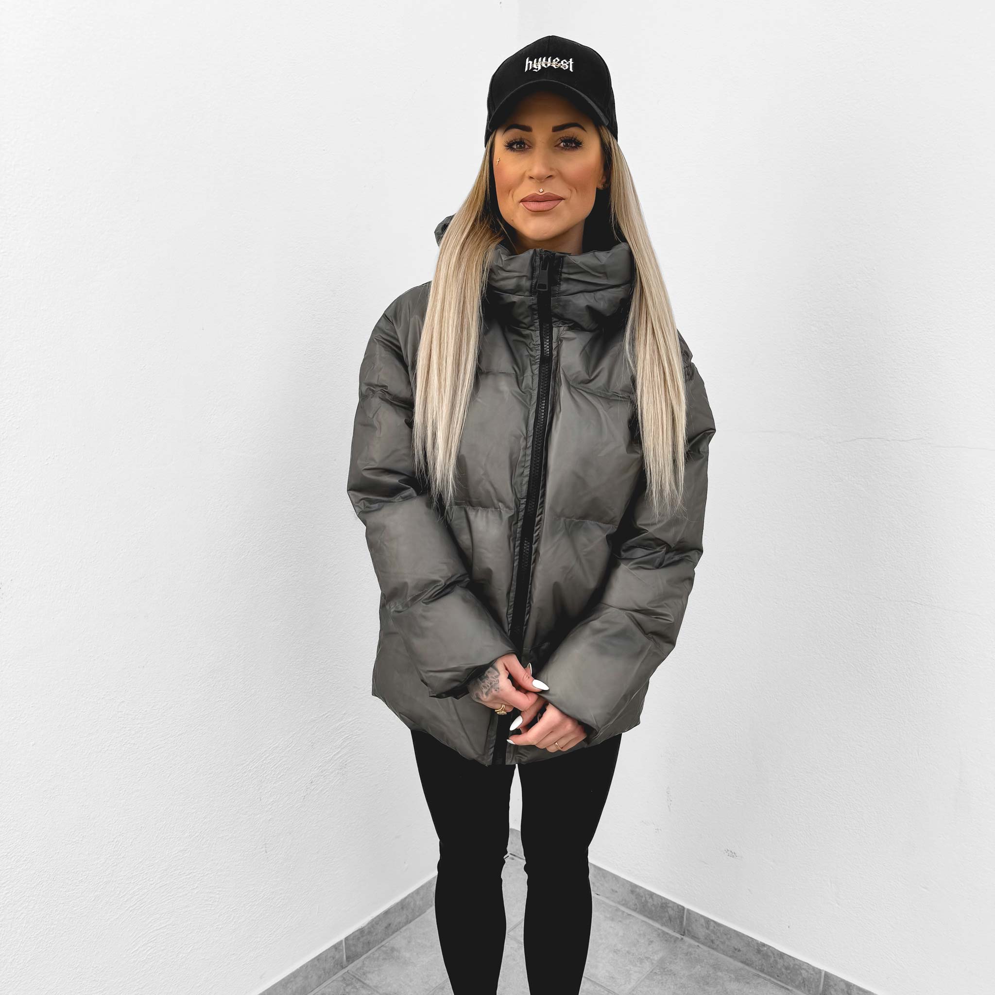 HYVEST Frauen Winterjacke mit Wattierung und großem Reißverschluss
