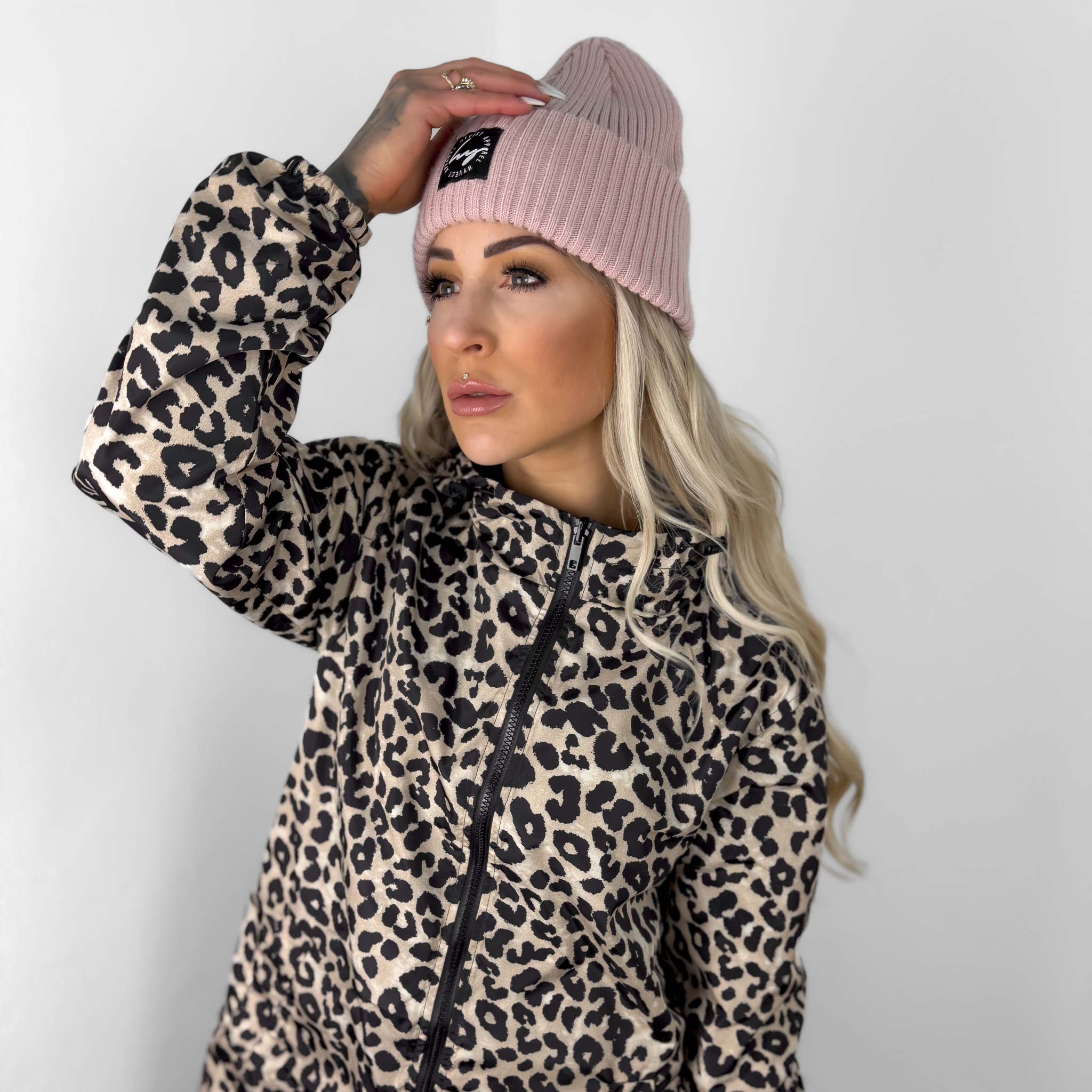 HYVEST Beanie Strickmütze helles Rosa mit Leomuster Regenparka