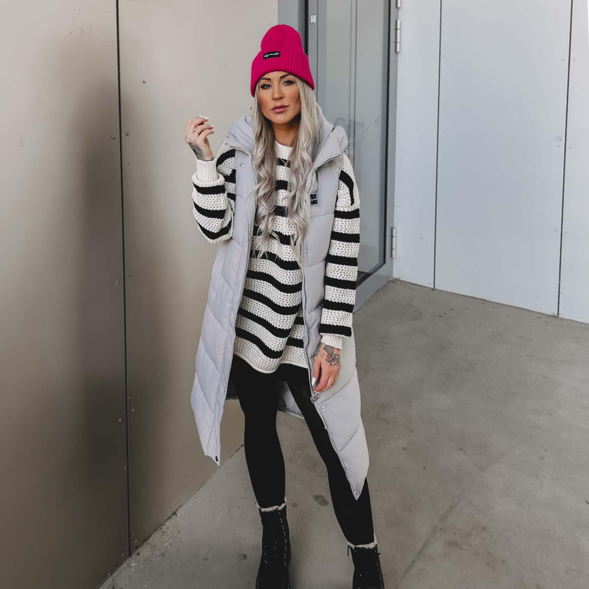 HYVEST Winter Damen Outfit mit Strickmütze in leuchtendem Pink