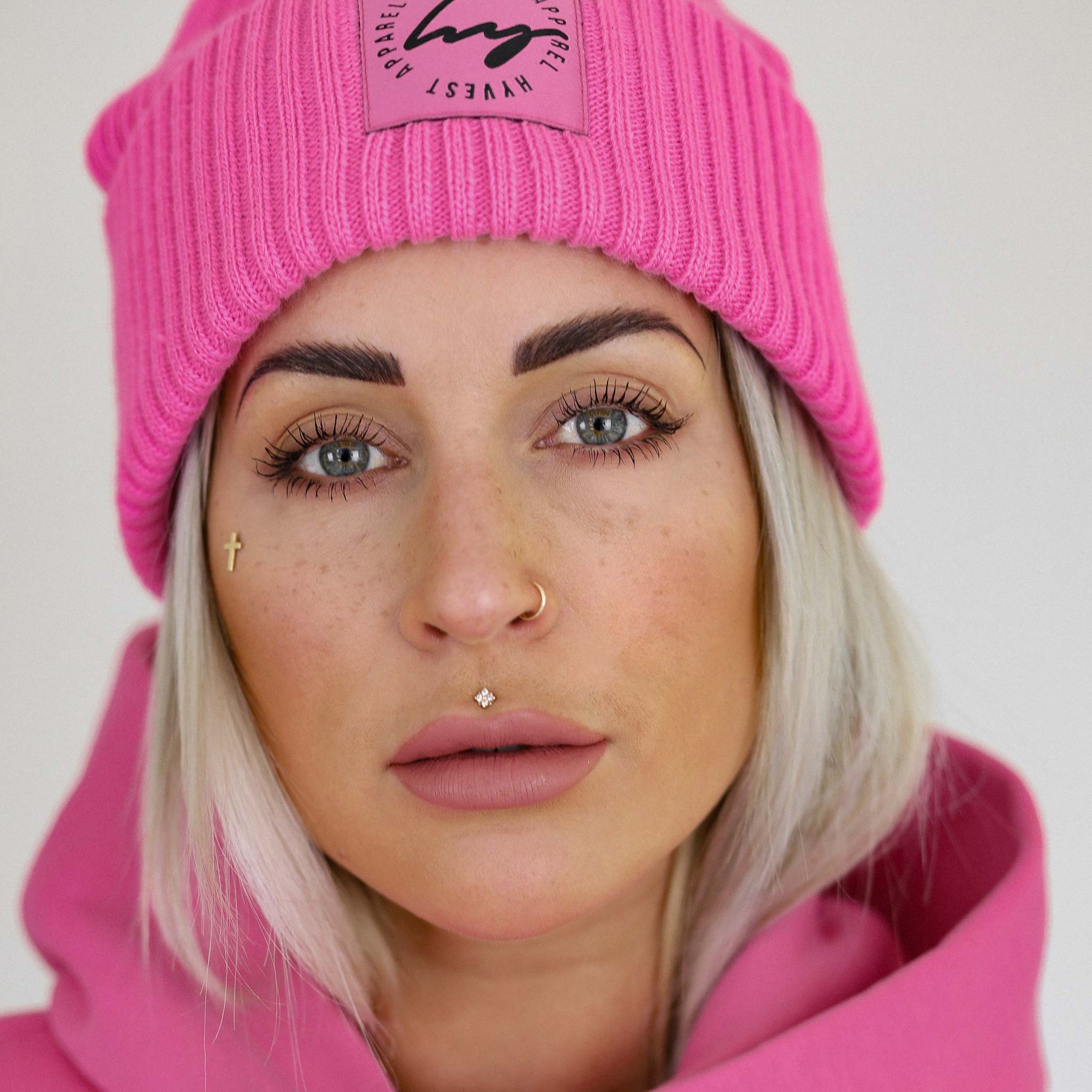 HYVEST Strickmütze mit Patch Pink