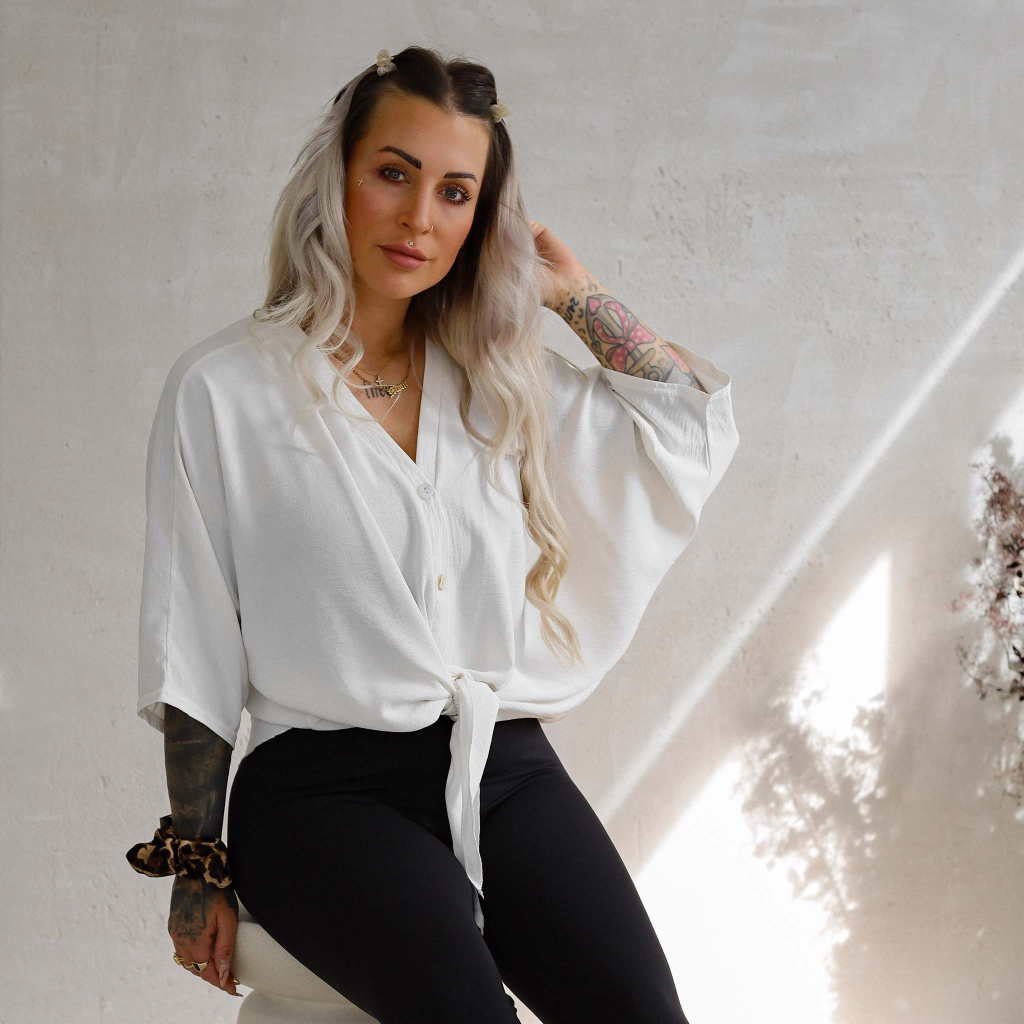 Bluse kurz zum Knoten