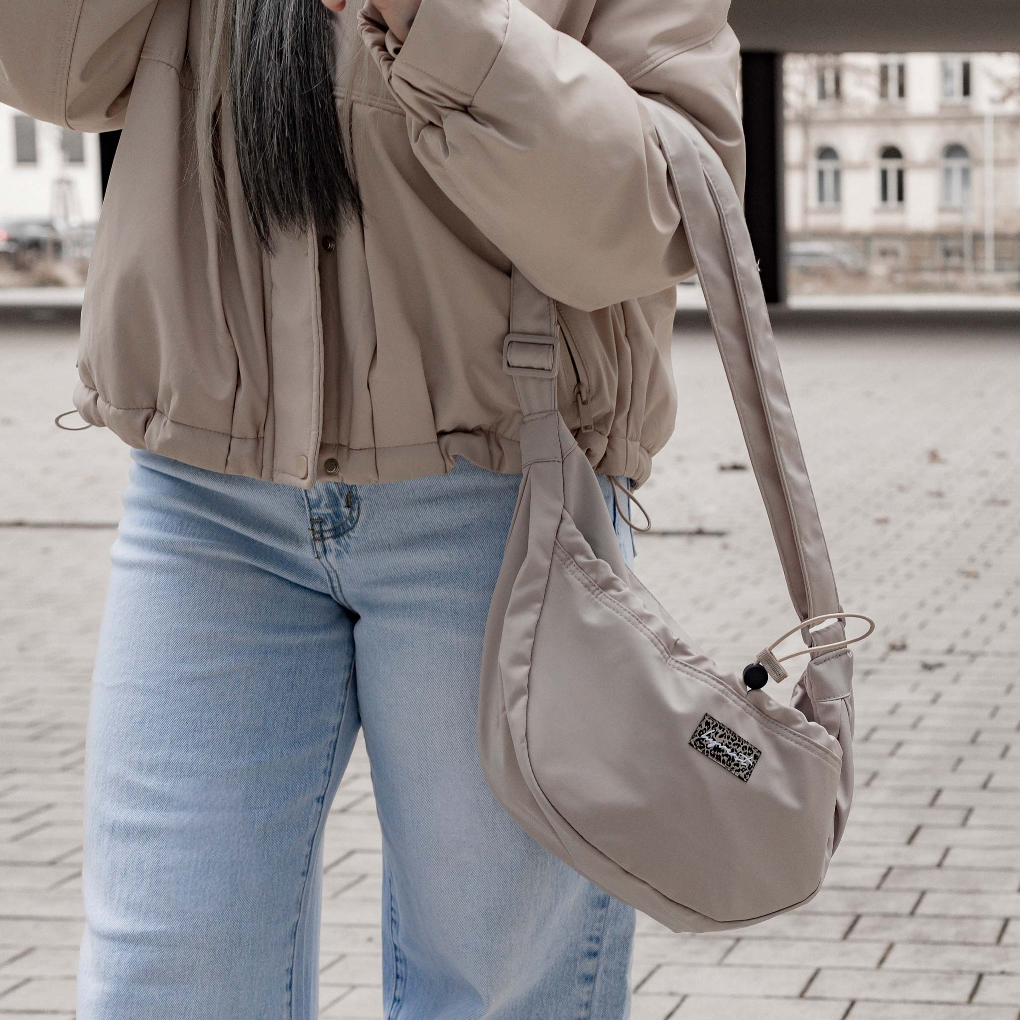 HYVEST Frühlingsoutfit Damen mit mittelgroßer Crossbody Bag in Beige