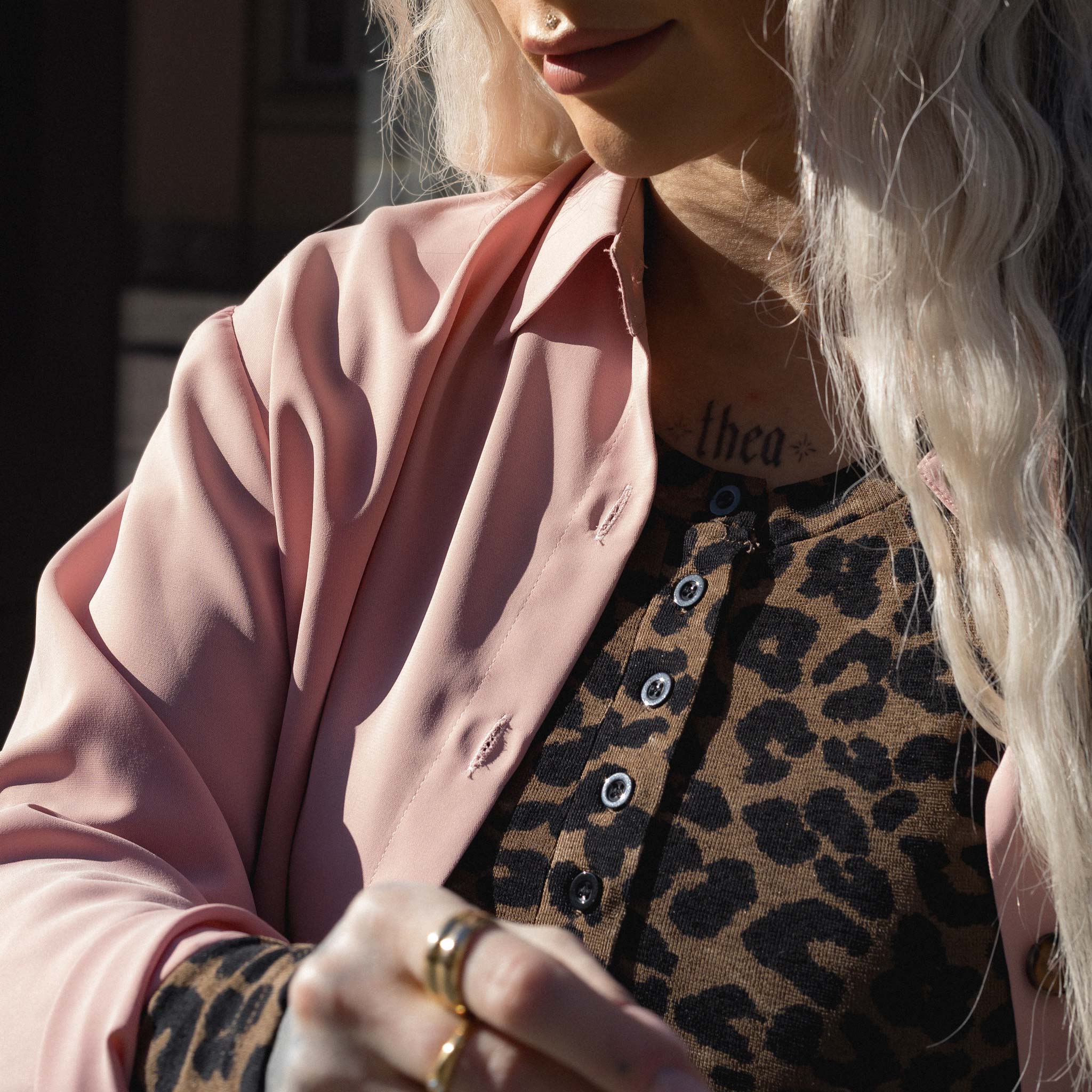 HYVEST Bluse Simply in neuer Farbe zartem Rosa mit Langarm Body in dunklem Leomuster im Outfit