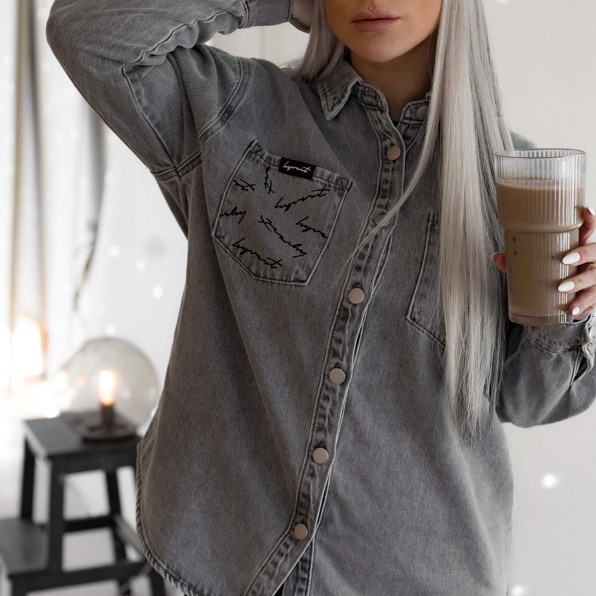 HYVEST Jeanshemd Oversize mit Print in gewaschenem Grau für coole Looks