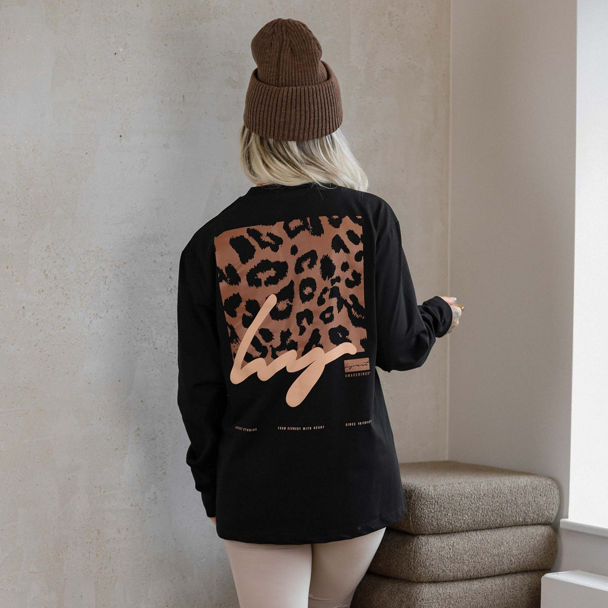 Longsleeve Backprint Leo