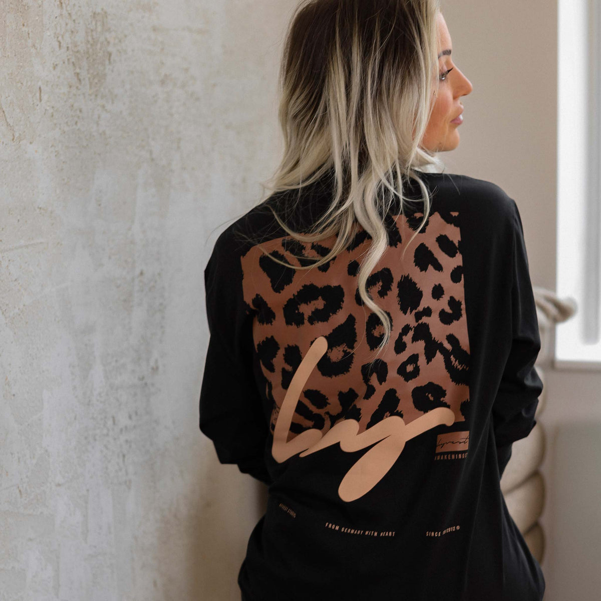 Longsleeve Backprint Leo