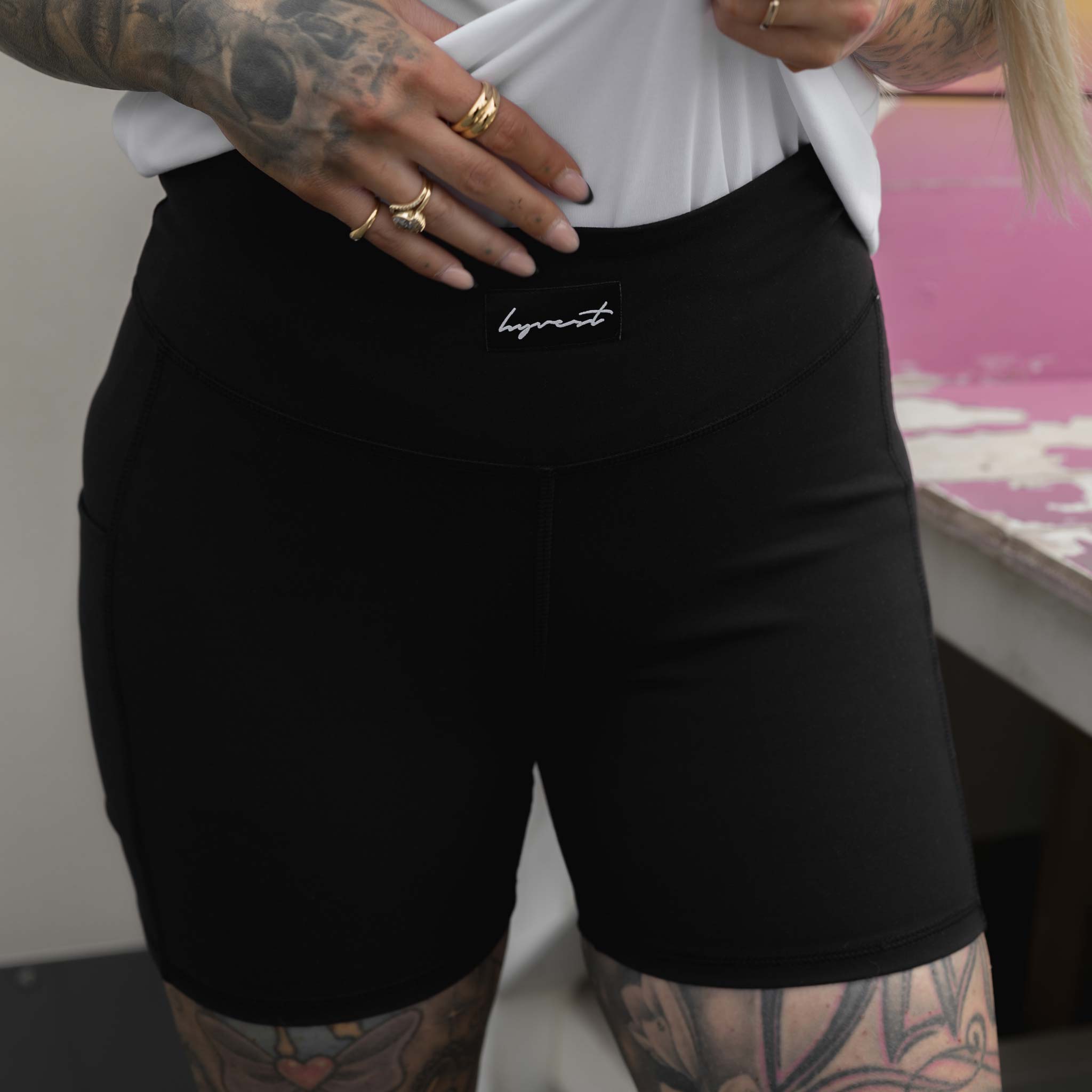 HYVEST Sportliche Damen Shorts elastisch in Schwarz
