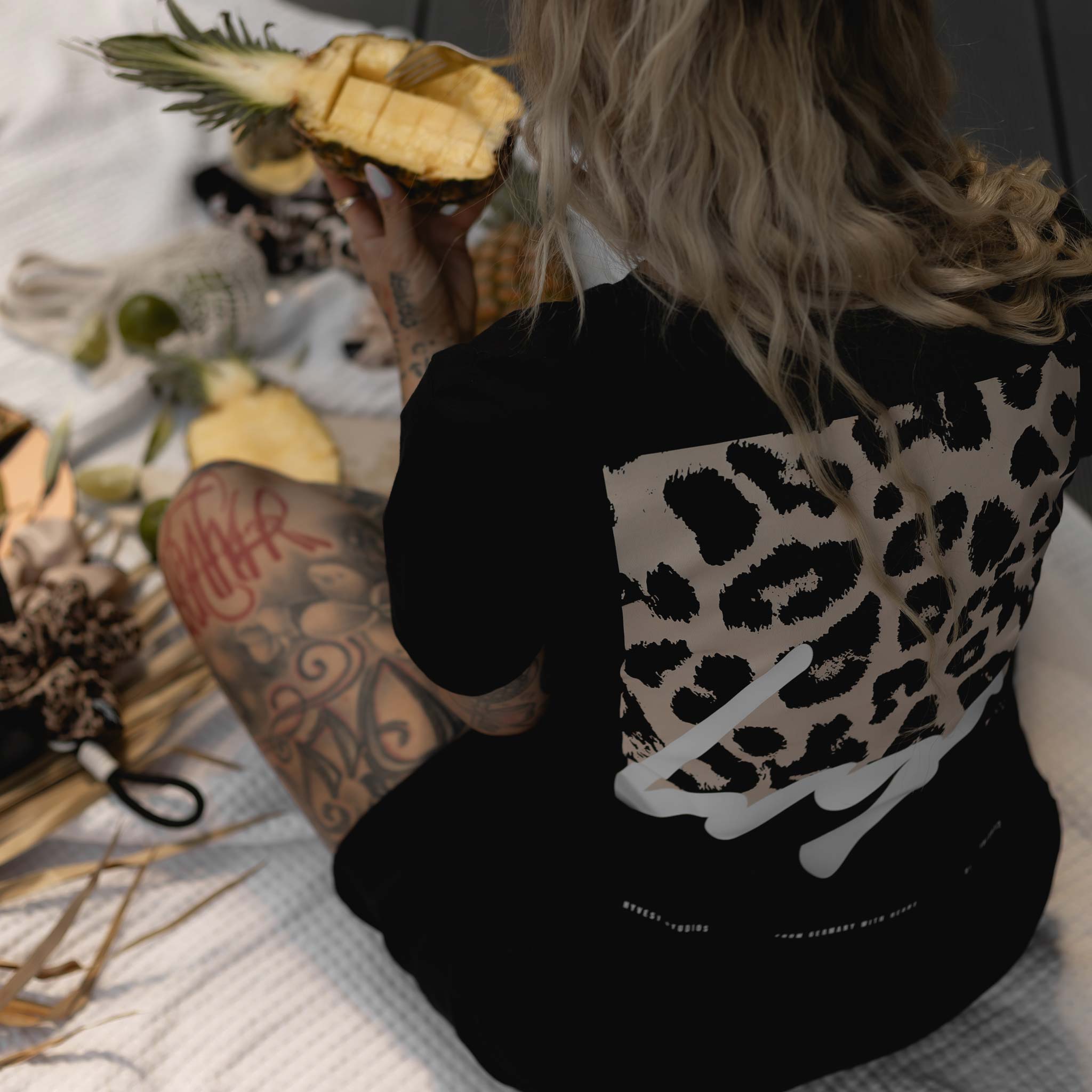 HYVEST Damen Baumwollkleid mit Leomuster Rückenprint