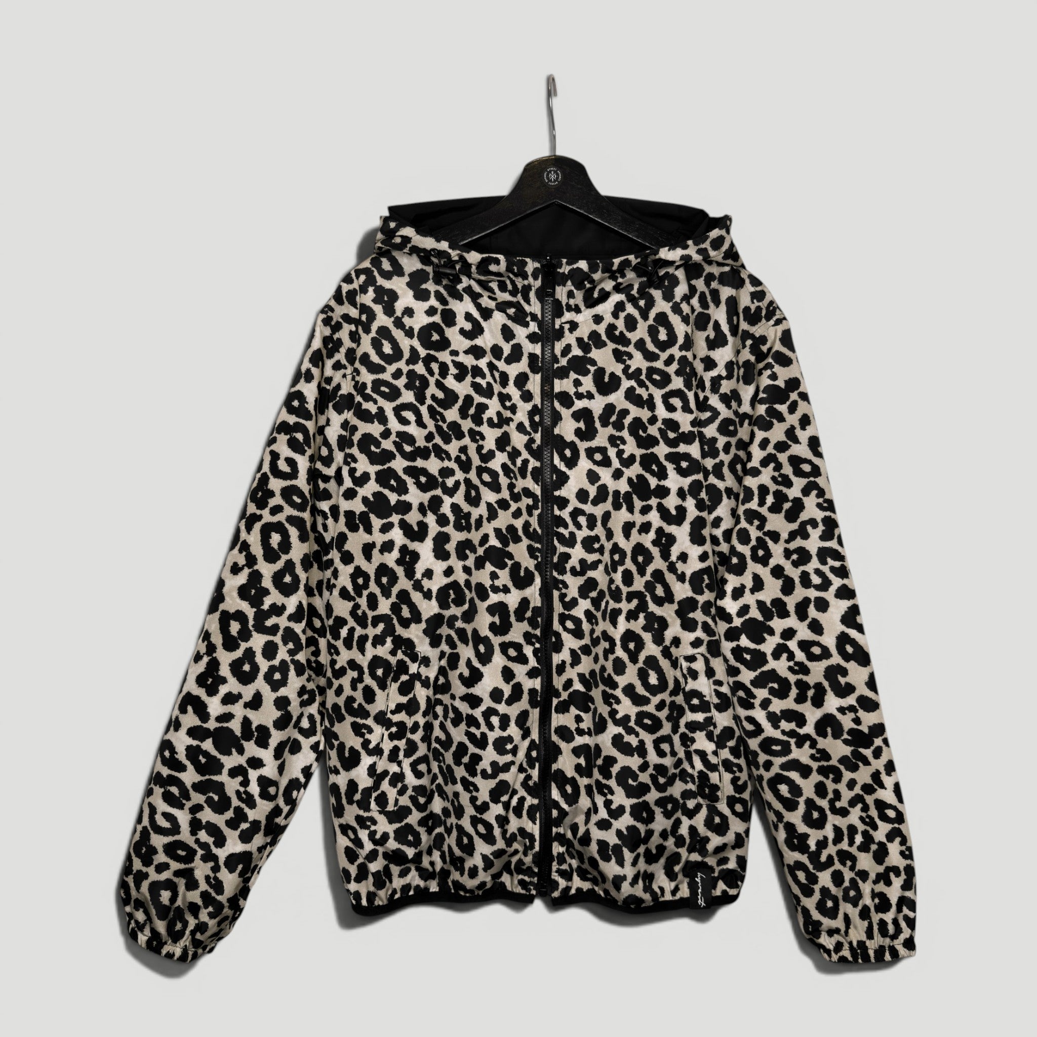 HYVEST Wendejacke Windbreaker für Frauen mit hellem Leomuster